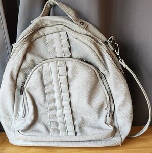 Damsel in Defense Daphne backpack